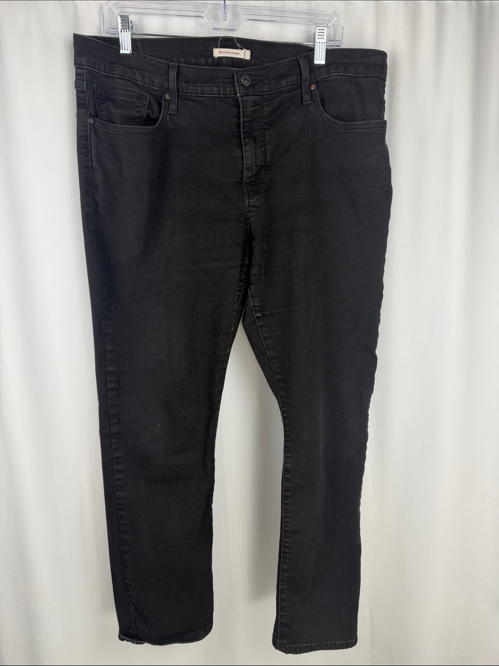 Levi’s 311 Shaping Skinny Black Jeans Size 18W Stretch Mid Rise